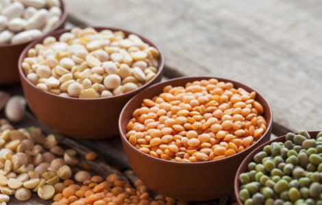 Alimenti che ti aiuteranno a mangiare senza carneLegumi. Fagioli, piselli, ceci e lenticchie sono le fonti di proteine ​​più evidenti e questi alimenti danno anche un senso di sazietà.